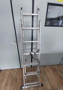 Escalera Marca No Tiene Altura 3 M Cap 120 Kg. Usado Con Desgaste Acc No Tiene