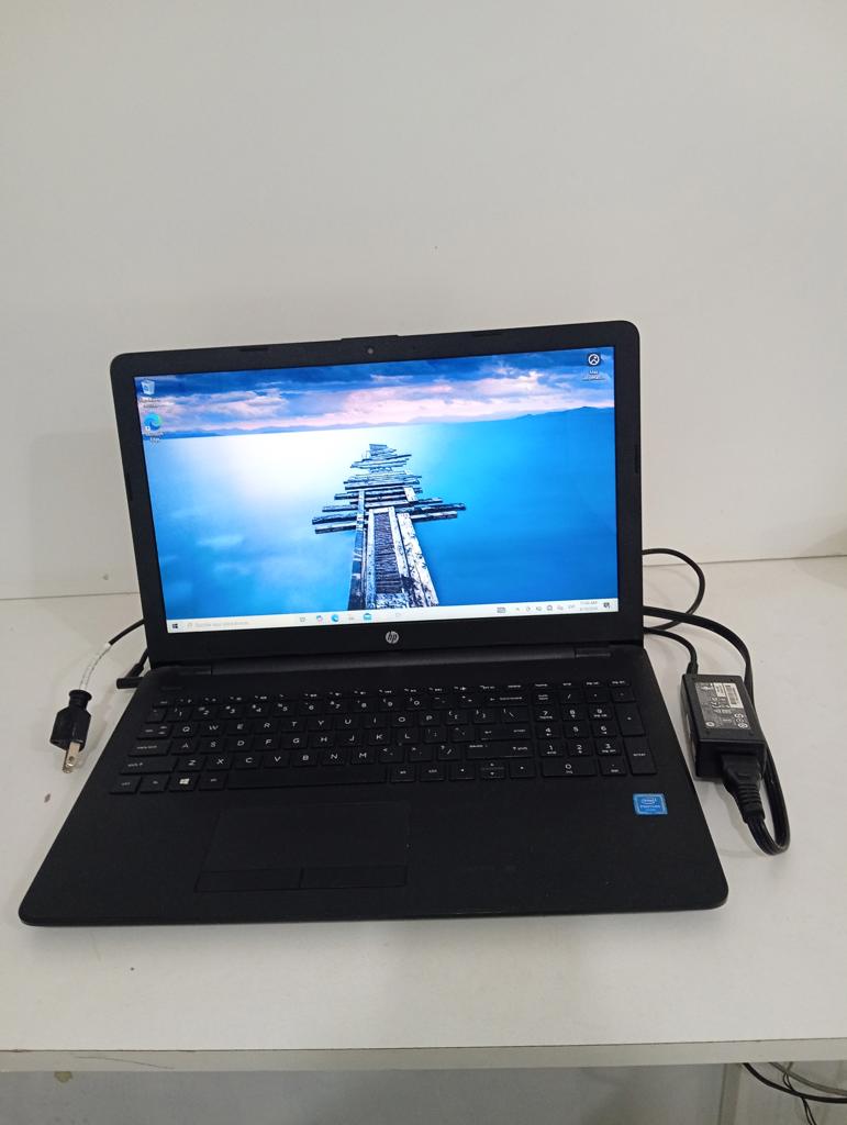 Notebook Marca Hp Modelo 15bs020 Procesador Intel Pentium Memoria Ram 4 Gb Disco Duro 500 Gb Generacion 10 Acc Cargador