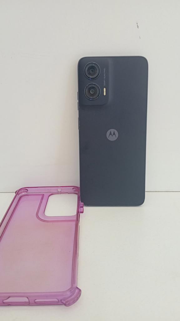 Celular Marca Motorola Modelo G35 Memoria Ram 4 Gb Almacenamiento Interno 256 Gb Imei 352.320.065.445.849.540 Acc Estuche Lila