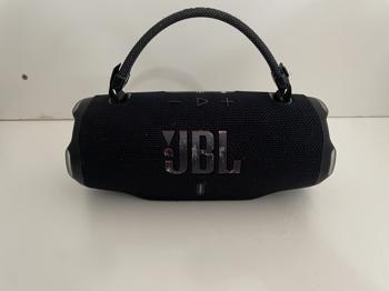 Speaker Potencia Watts No Tiene Marca Jbl Sin Control Modelo Charge 6 Usado En Buen Estado Con Caja Acc No Tiene