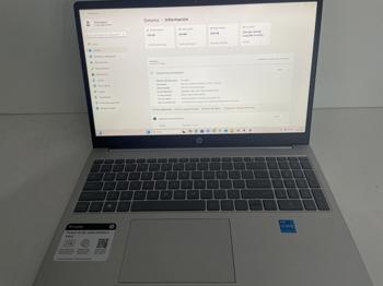 Notebook Marca Hp Modelo Intel I5 Procesador 12 Memoria Ram 8 Gb Disco Duro 238 Gb Generacion 12 Acc Cargador Original