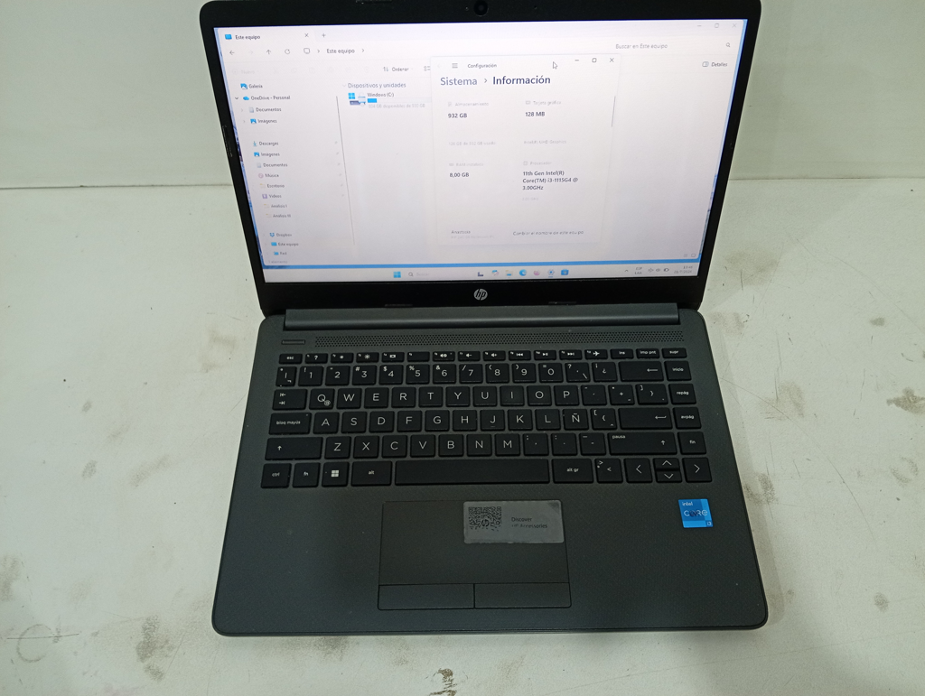 Notebook Marca Hp Modelo No Visible Procesador Core I3 Memoria Ram 8 Gb Disco Duro 1.000 Gb Generacion 11 Acc No Tiene