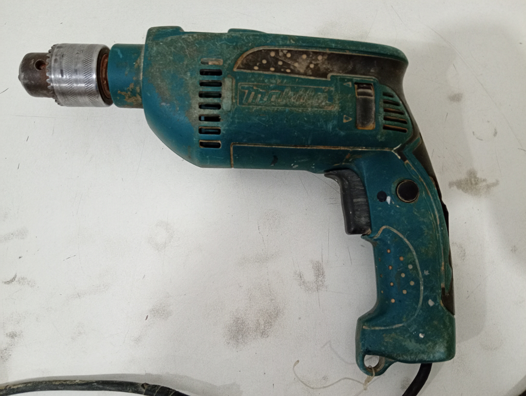 Taladro Marca Makita Modelo Hp1640 Usado Con Desgaste Acc Llave