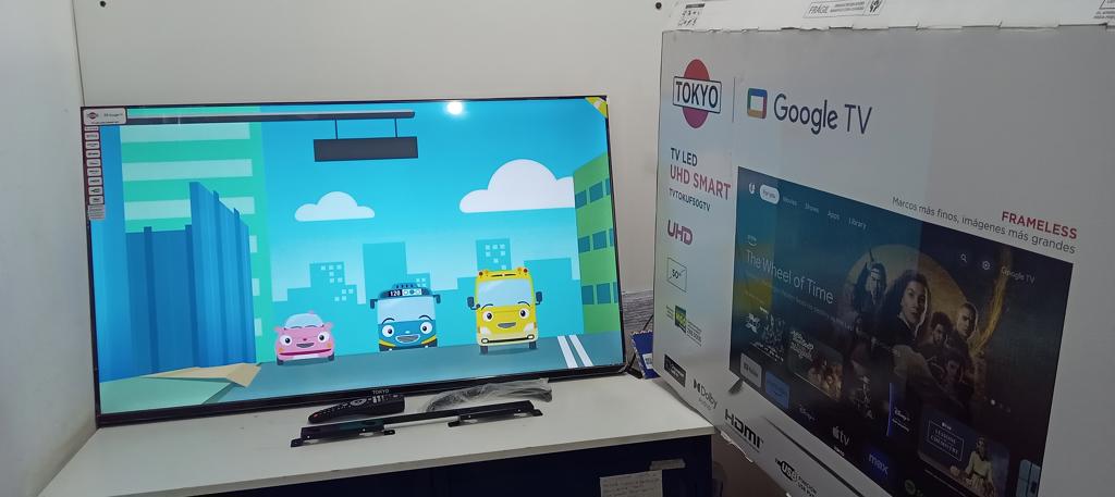 Televisor Led Smart De 50 '' Marca Tokyo Modelo Tvtokuf50gtv Con Control Usado En Buen Estado Acc Par De PatitasSoporte
