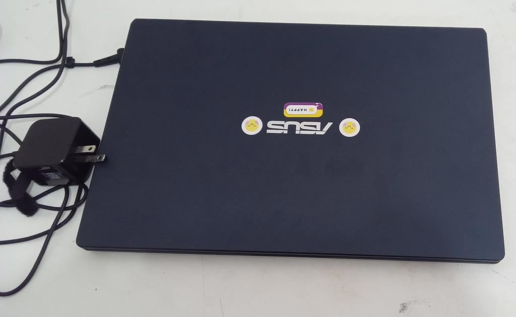 Notebook Marca Asus Modelo E410ka Procesador Celeron Memoria Ram 4 Gb Disco Duro 60 Gb Generacion 4 Acc No Tiene