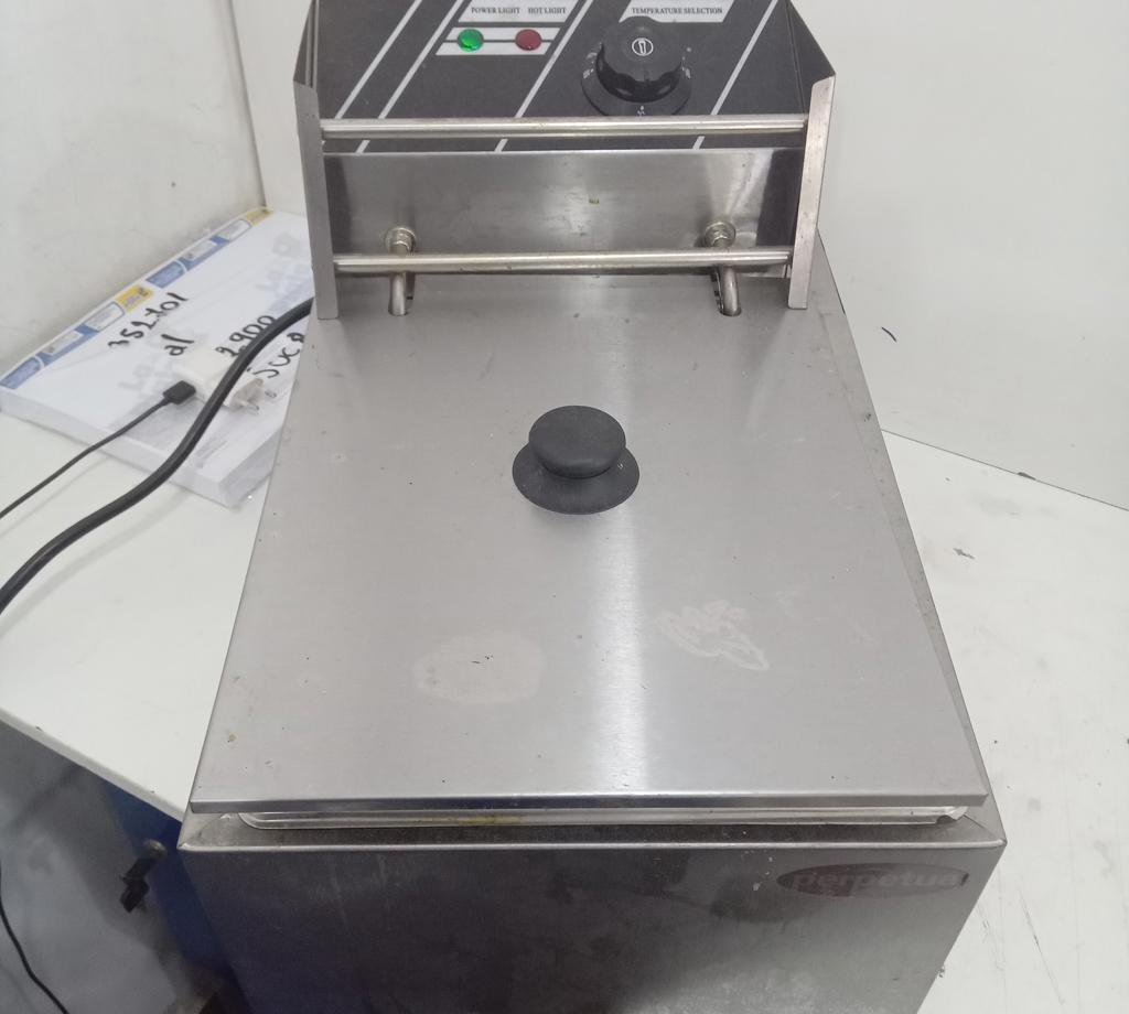 Fritadora Marca Perpetua Modelo Ef-81 Usado En Buen Estado Acc C/ Espumadera Y Tapa