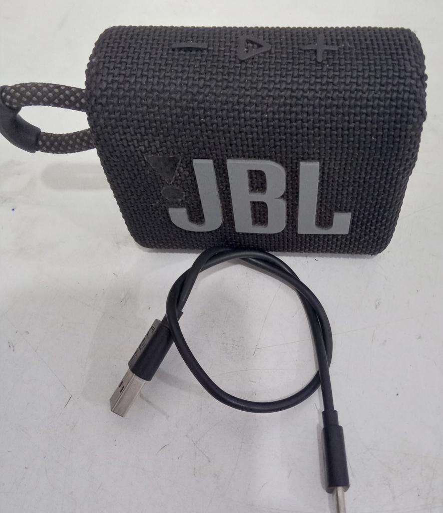 Speaker Potencia Watts No Tiene Marca Jbl Sin Control Modelo Go3 Usado Con Desgaste Sin Caja Acc C/ Cable Usb Y Sujetador