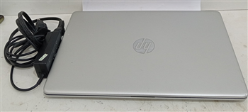 Notebook Marca Hp Modelo 15dy2795wm Procesador Core I5 Memoria Ram 12 Gb Disco Duro 256 Gb Generacion 11 Acc Pantalla De 15.6Con Teclado Numerico