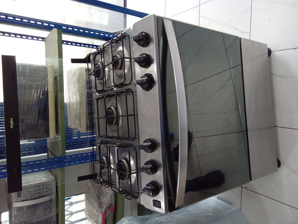 Cocina A Gas Marca Whirlpool 5 Hornallas Modelo Wfs5naruuw-00/4 Usado En Buen Estado Acc Con Tapa De VidrioEncendido ElectricoSin Manguera De Conexion2 Parrillas