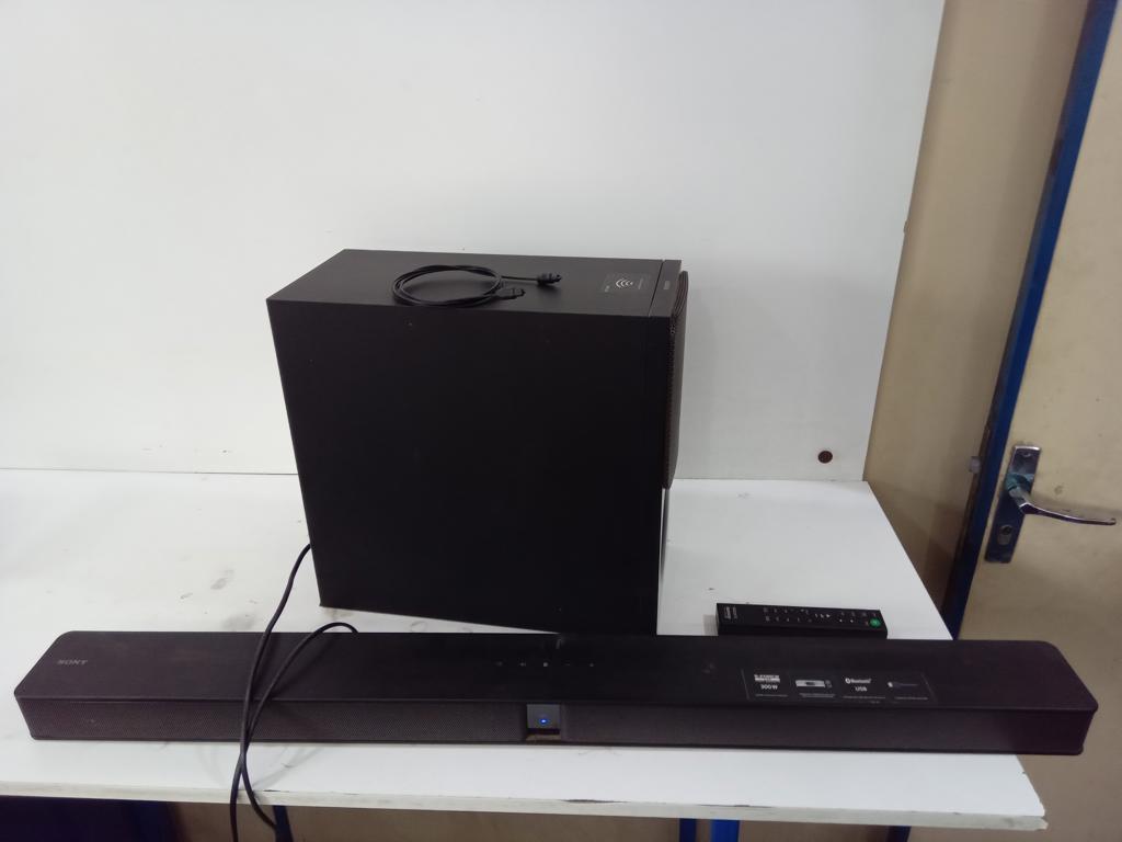 Barra De Sonido Marca Soni Modelo Sa-Wct290 Usado En Buen Estado Con Con Control Acc Cable OpticalEntrada HdmiUsbBluetooth