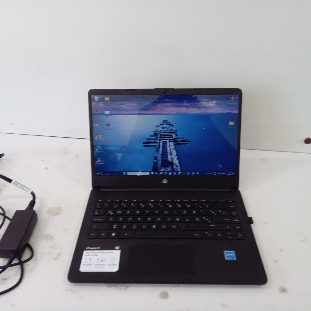 Notebook Marca Hp 15 Modelo 14-Dqo526la Procesador Intel Celeron 1.10ghz Memoria Ram 4 Gb Disco Duro 127 Gb Generacion 4 Acc Web CamWifiSalida HdmiMouse Inhalambrico