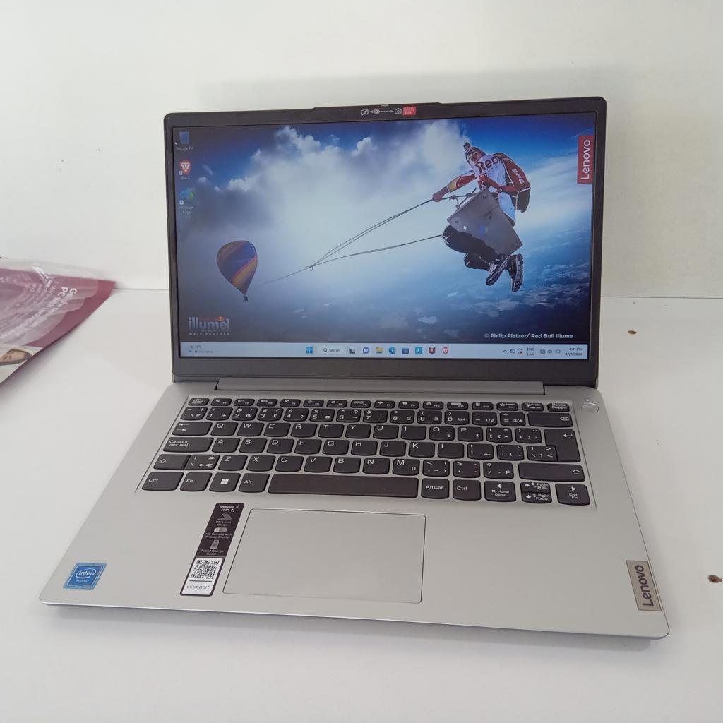 Notebook Marca Lenovo 14 Modelo 14igl7 Procesador Intel Celeron 1.10ghz Memoria Ram 4 Gb Disco Duro 123 Gb Generacion 4 Acc Web CamWifiSalida Hdmi