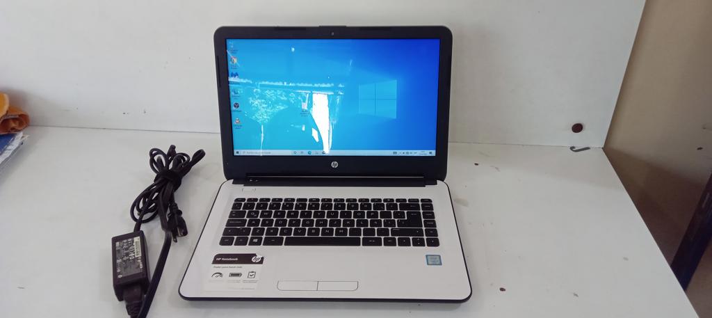 Notebook Marca Hp14 Modelo 14-Amo12la Procesador Intel Core I5-6200u 2.40ghz Memoria Ram 4 Gb Disco Duro 250 Gb Generacion 6 Acc Web CamWifiSalida Hdmi