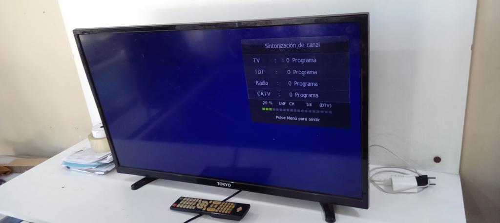 Televisor Led Convencional De 32 '' Marca Tokyo Modelo Tvtok32ledzj35d Usado En Buen Estado Con Control Sin Caja Acc Con 2 Patitas2 HdmiUsbVgaAv
