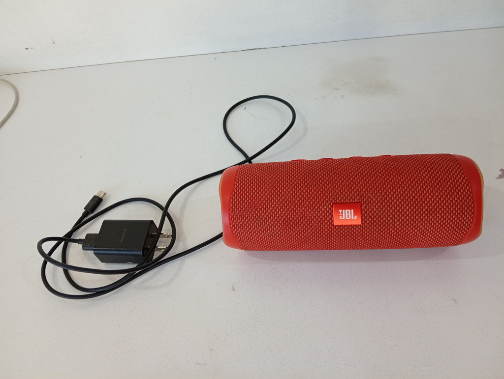Speaker Potencia Watts No Tiene Marca Jbl Sin Control Modelo Flip5 Usado En Buen Estado Sin Caja Acc Con Cable UsbCargador